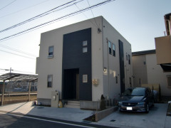 発電結果のモニターをチェックするようになり、電気代がまかなえ、節電意識も高まりました！