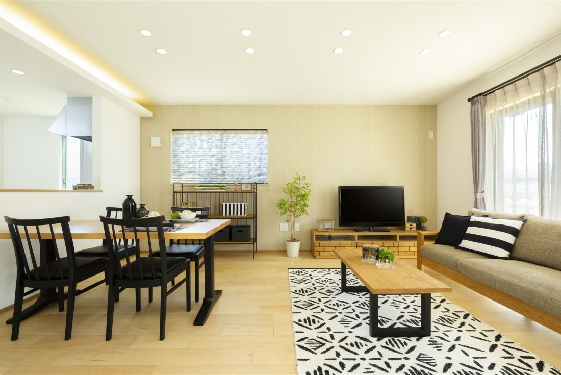 ＮＡＴＵＲＡＬ＆ＢＬＡＣＫ